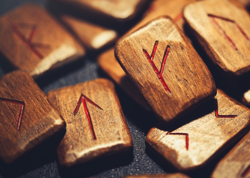 Славянский рунический став «Щедрость Велеса»